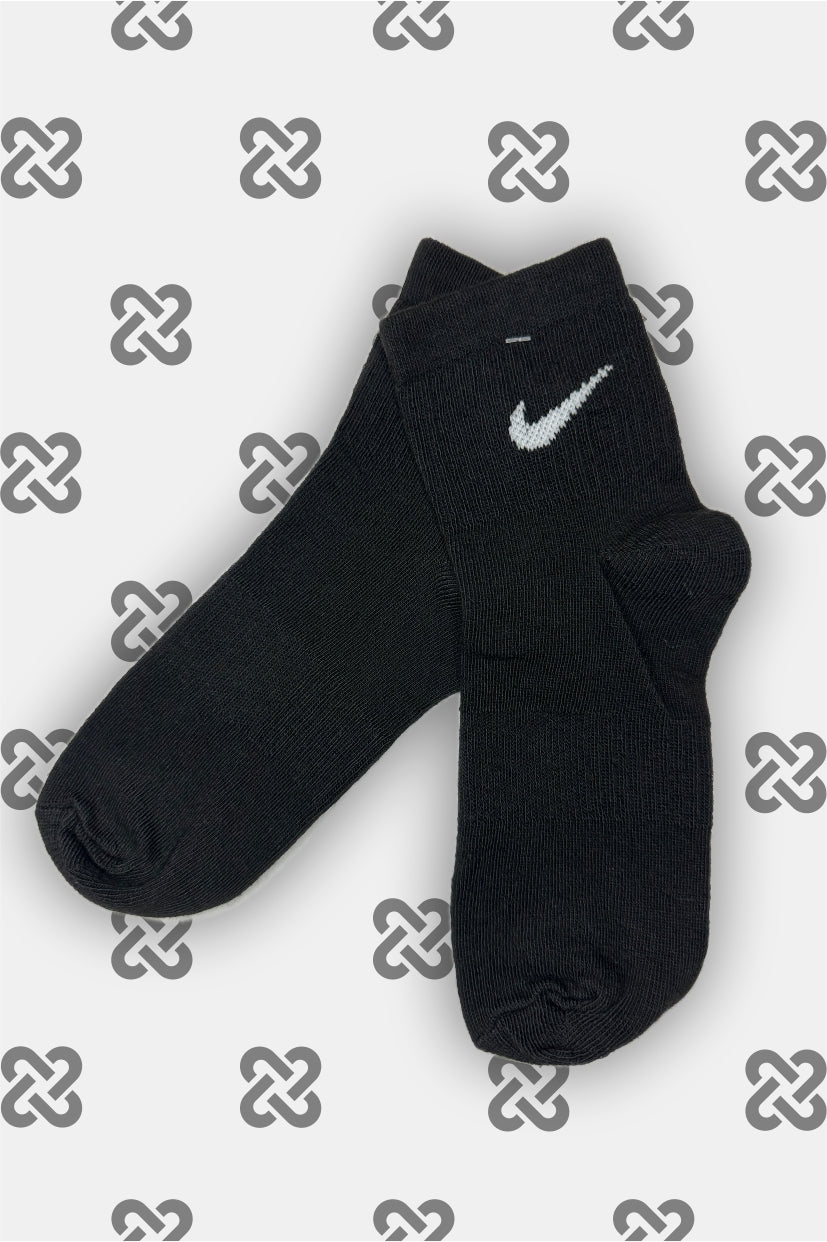 NIKE SOLID  BLACK NBC