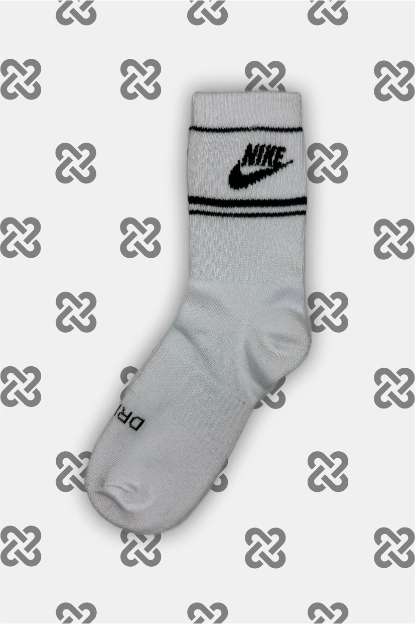 NIKE THREE LINE BLANCO