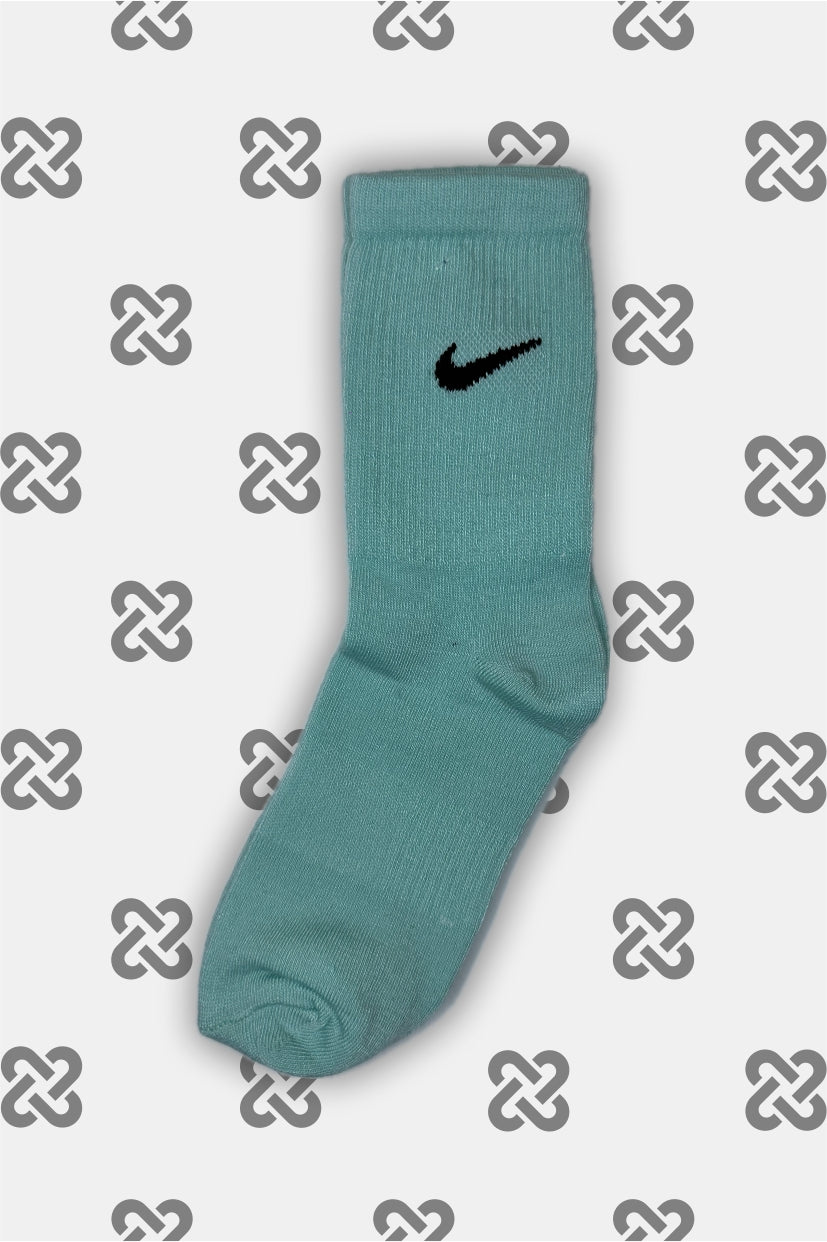 NIKE SOLID GREEN NNL