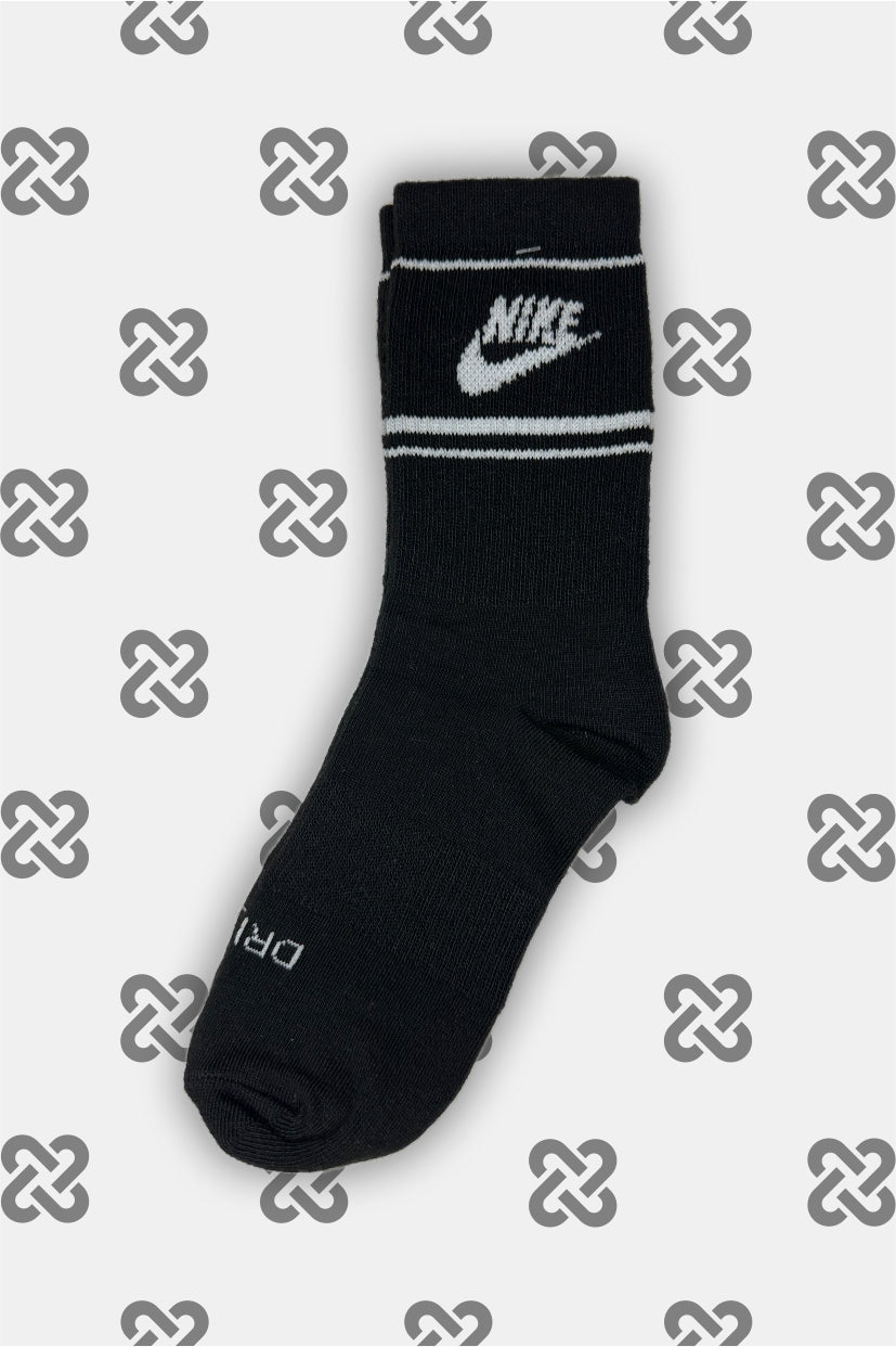 NIKE THREE LINE NEGRO