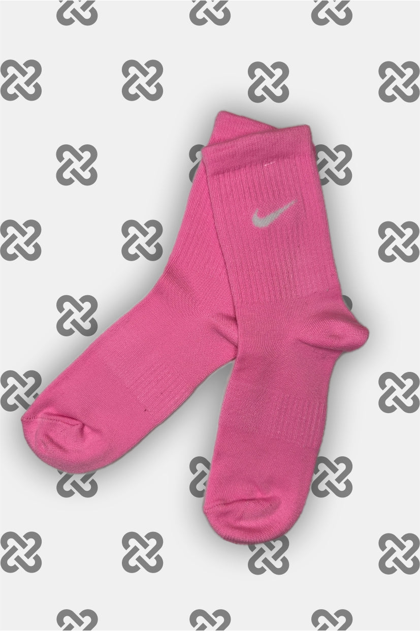 NIKE SOLID PINK NBL