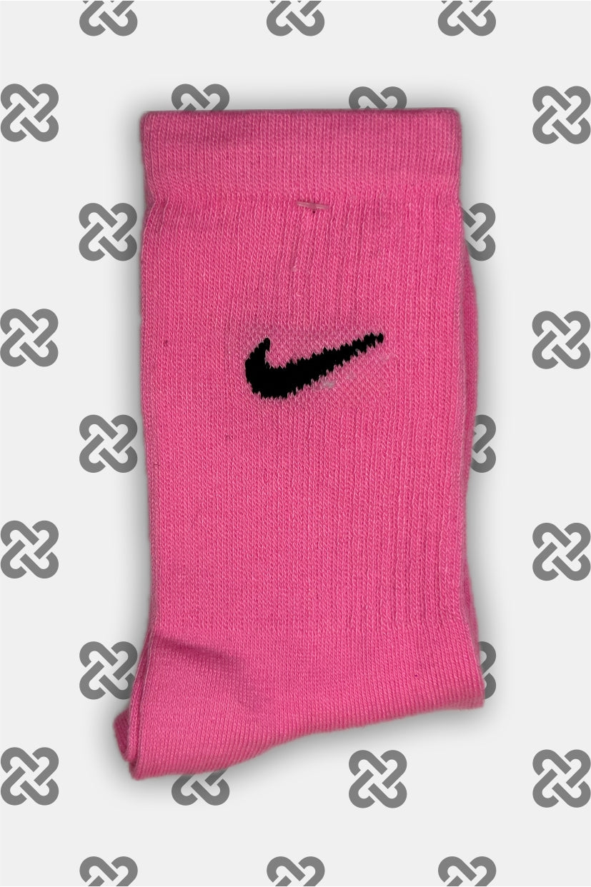NIKE SOLID PINK NNL