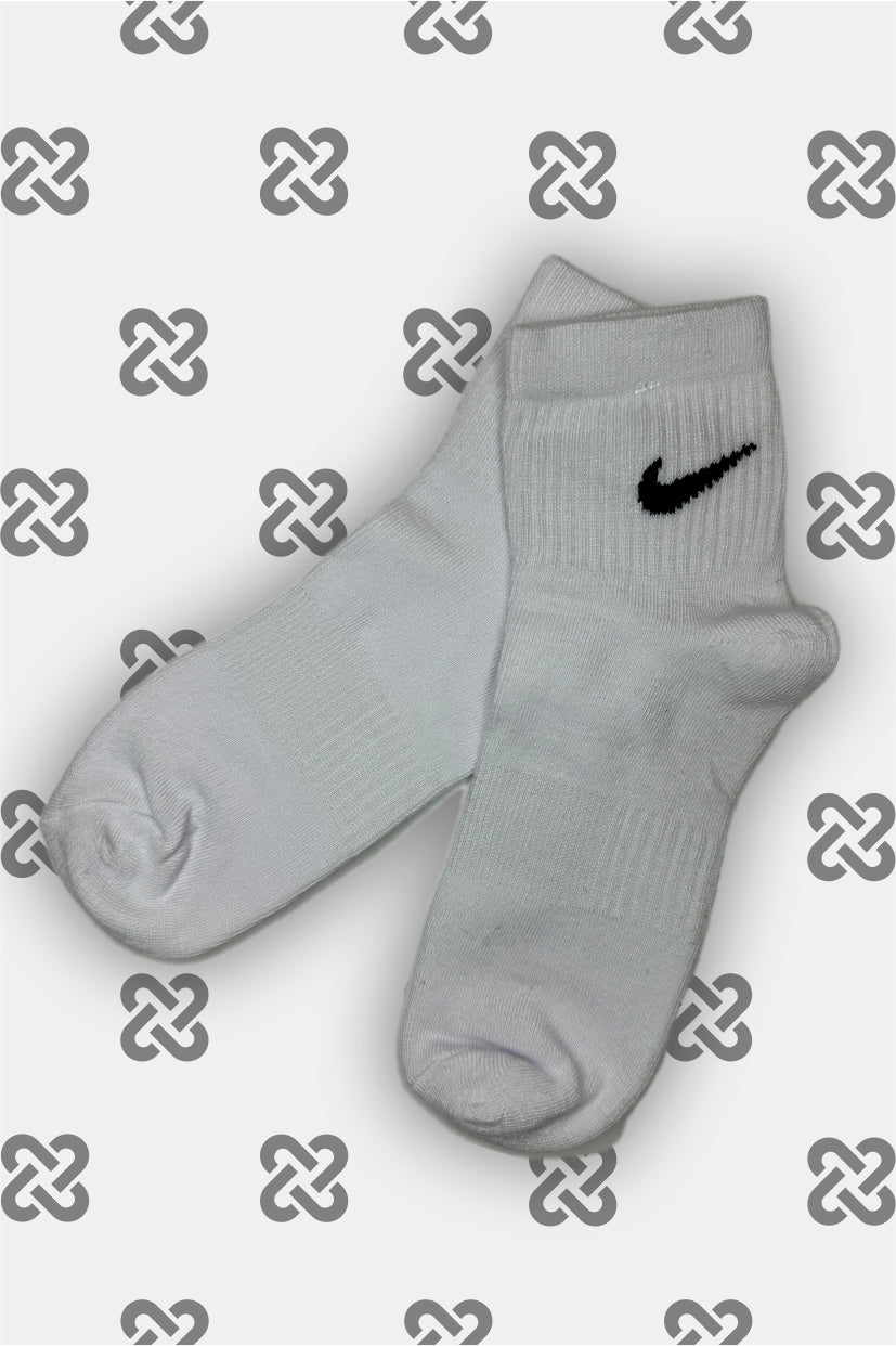 NIKE SOLID WHITE NBC