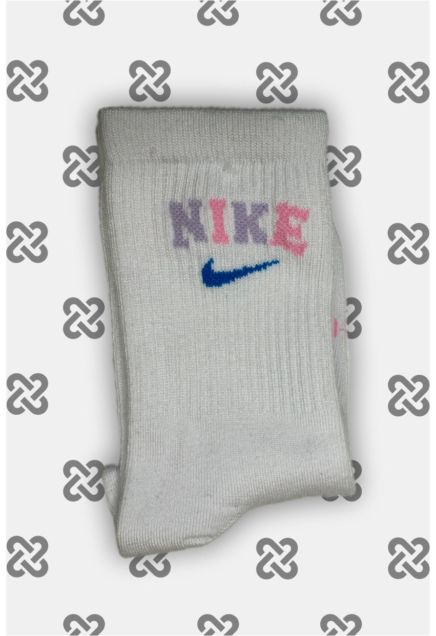 NIKE CAKE SIMPLE